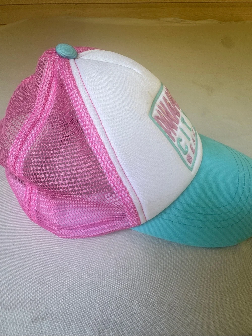 Robin Ruth souvenir Beach Hat wear girls hat vent back 